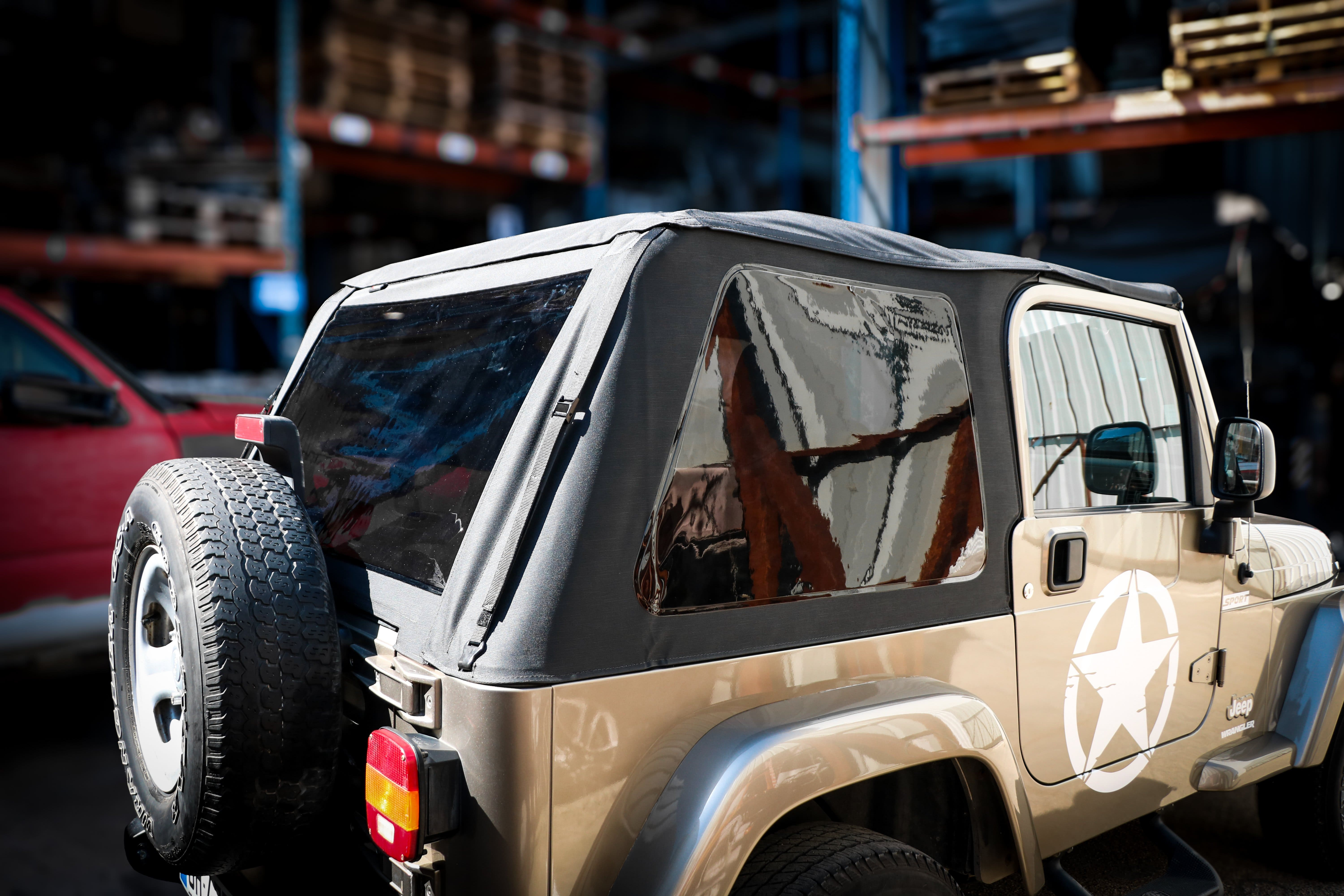 Split view for Prépa Wrangler TJ 4.0L Version Sport