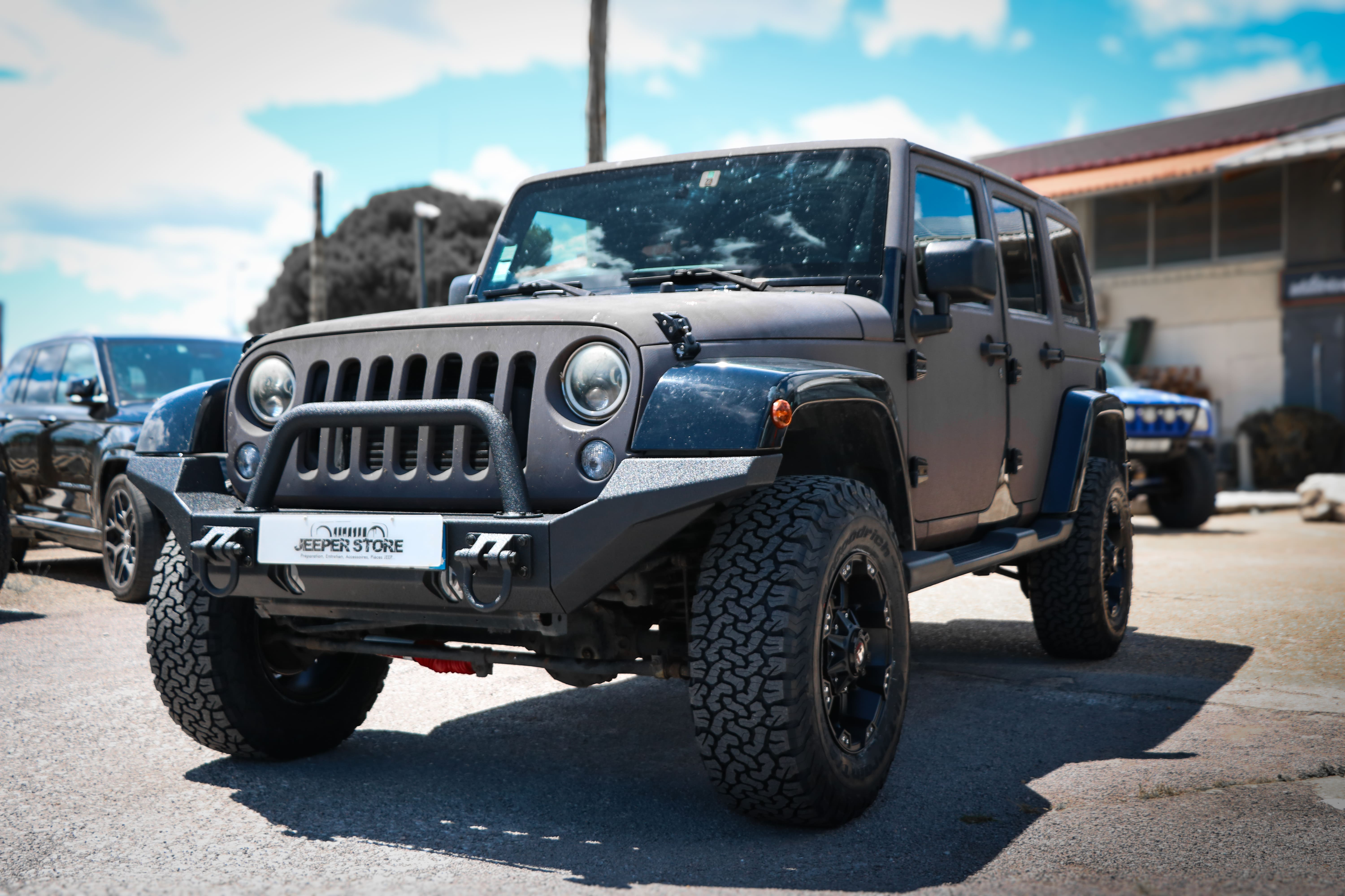 Split view for Prépa Wrangler JKU 2.8L CRD Sahara