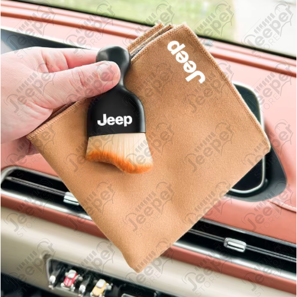 Goodies : Chiffon Jeep avec pinceau de nettoyage Jeep pour nettoyage du tableau de bord