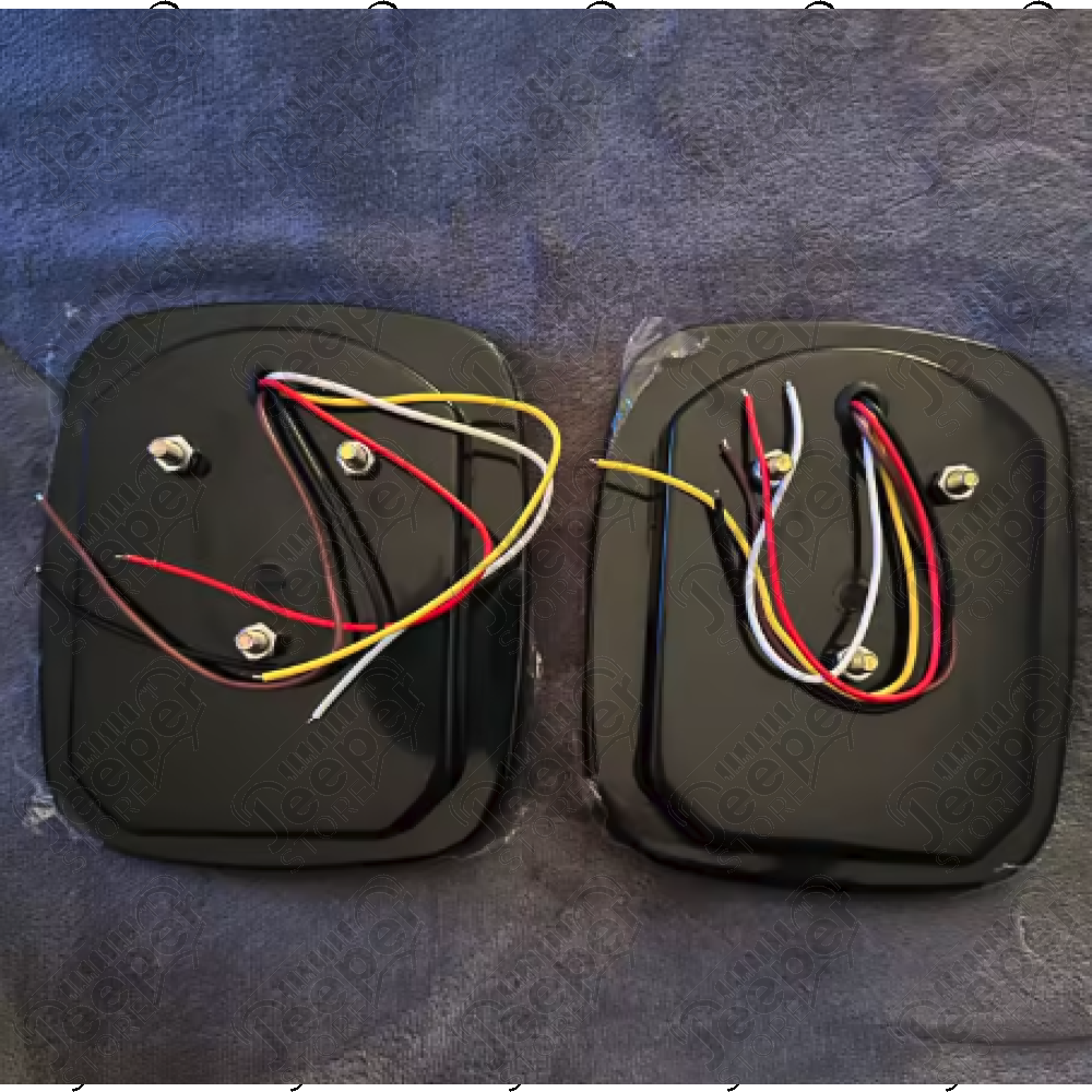 Kit de 2 feux LED arrière gauche et droit (plat version Europe) pour Jeep CJ, Wrangler YJ, TJ
