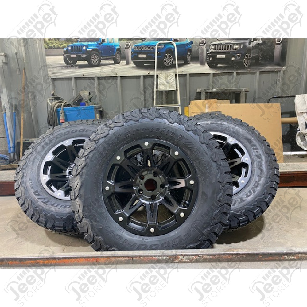 Pack de 5 roues complètes (montées et équilibrées) en 285/70R17 - entraxe: 5x127 - ET: -12 avec pneumatiques mixtes