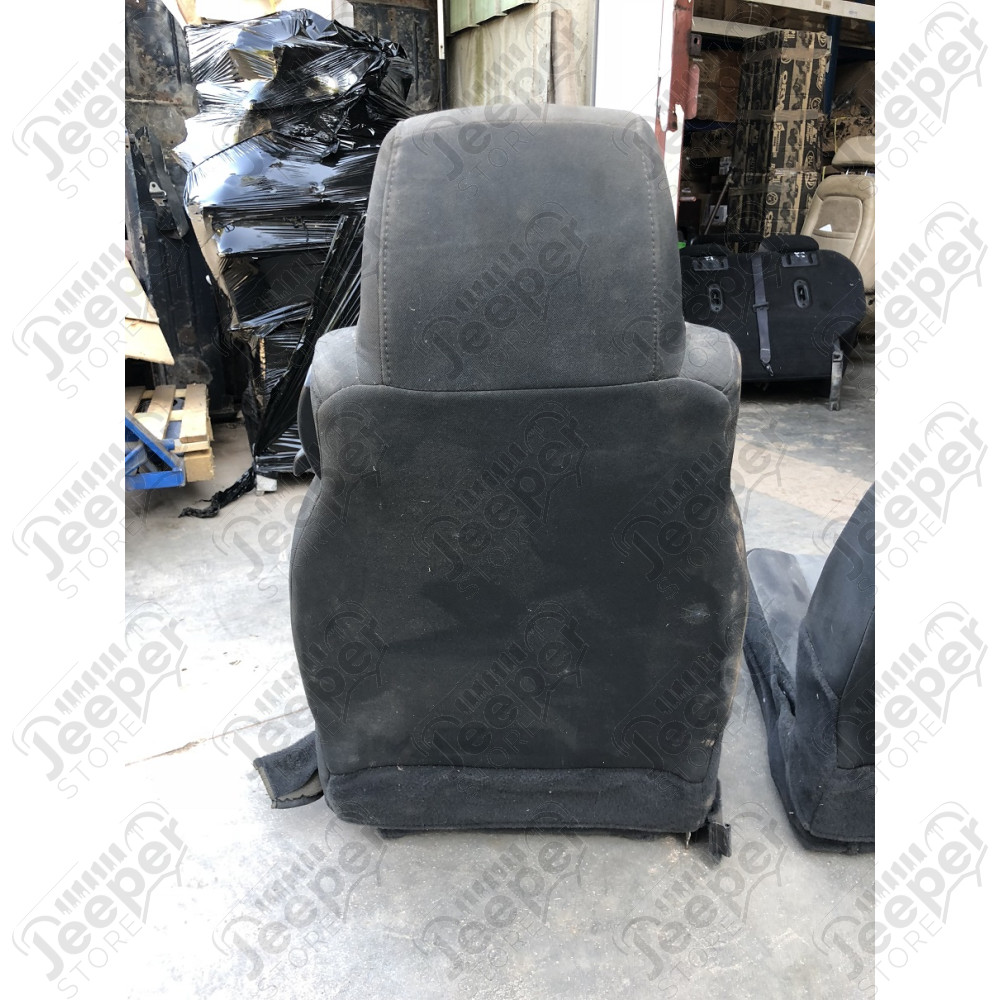 Occasion : Kit de 2 sièges avant origine gauche et droit (couleur : noir et gris) - Jeep Wrangler TJ