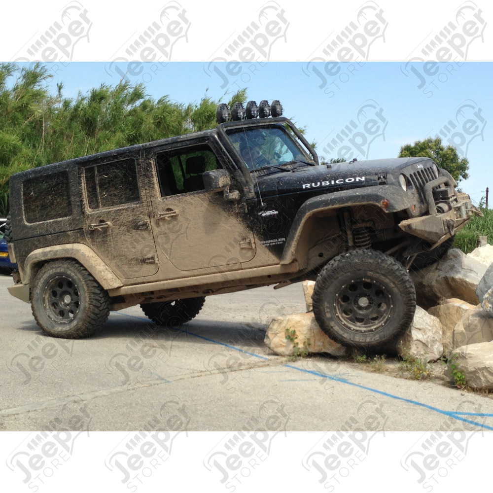 Pneu Cooper Discoverer STT Pro 33/12.50R17 114Q Le Cooper Discoverer STT est un pneu à sculpture profonde, à traction supérieure, fait pour la conduite tout-terrain et l'aventure. Idéal pour les SUV 4x4, les véhicules utilitaires légers et les camionnette