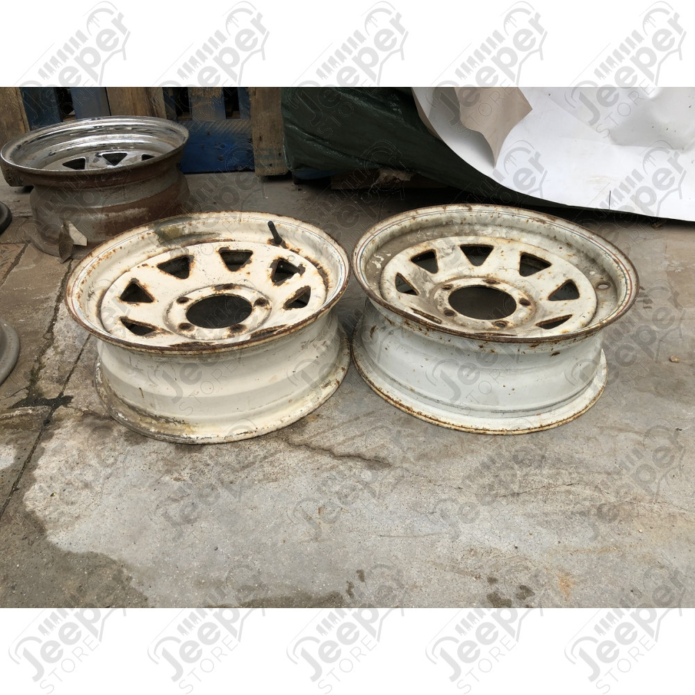 Occasion : Lot de 2 jantes Acier Blanches 7x16 / 5x139.7