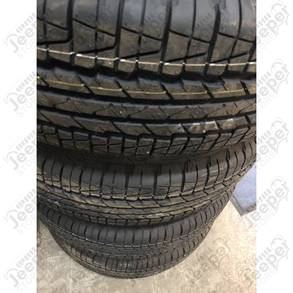 Lot de 5 roues complètes neuves (prêtes à monter) pneus Kumho Road Venture 225/75R16 et jantes Modular noire 5x114.3 - 8x16