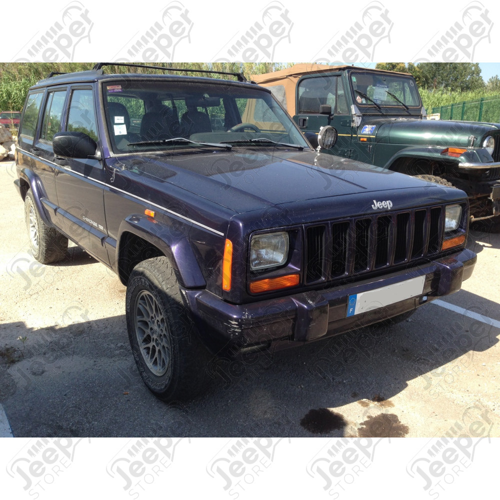 A VENDRE D'OCCASION: Jeep Cherokee XJ 2.5L TD 