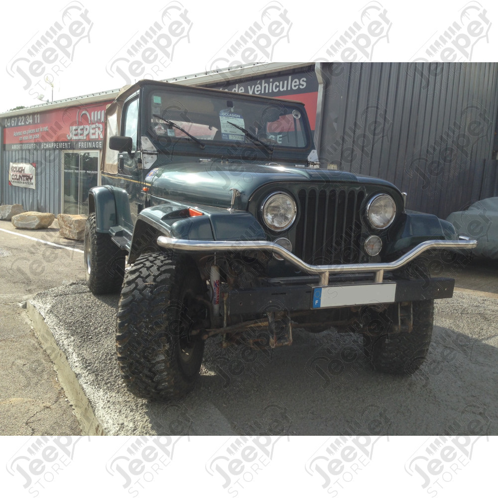 A VENDRE D'OCCASION: Jeep Wrangler YJ 4.0L année: 14/07/1992 4.0L essence 23 chevaux prix carte grise 391€ dans le gard 4 places accessoires et entretien: kit rehausse 4'' skyjacker body lift 2'' 5 jantes acier chromé 10x15 5 pneus BF Goodrich MU