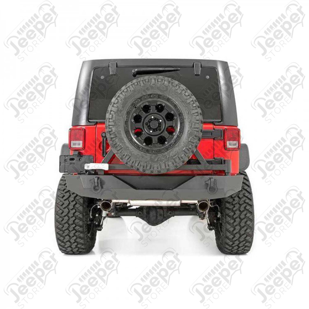 Pare chocs arrière avec porte roue de secours Rock Crawler de chez Rough Country pour Jeep Wrangler JK - RC10594A / 10594A / RC-10594A