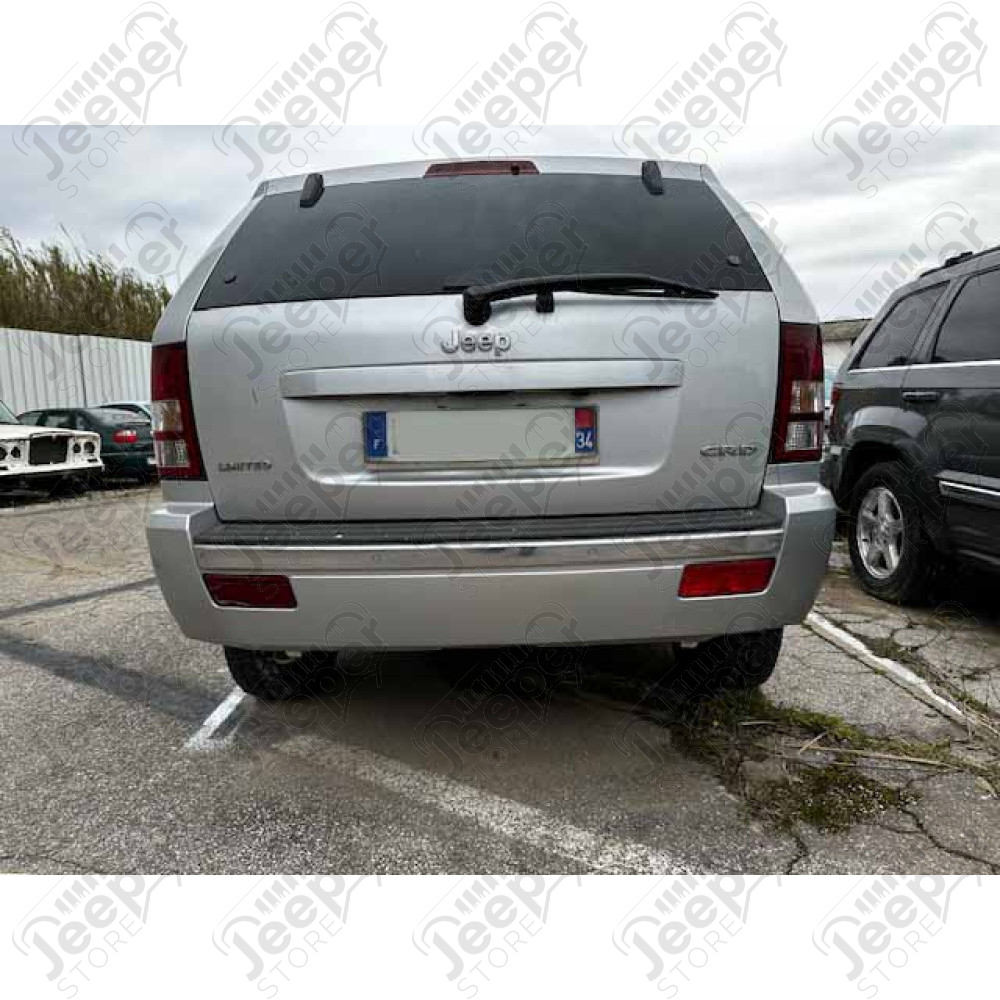Occasion : Pare chocs arrière origine Mopar avec emplacements capteurs de stationnement et anti-brouillards pour Jeep Grand Cherokee WH, WK