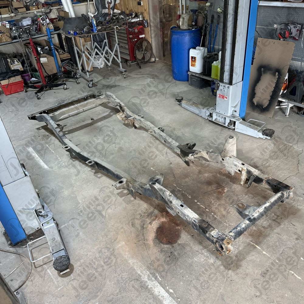 Occasion : Châssis nu 2.5L mono point pour Jeep Wrangler YJ (1987-1995)