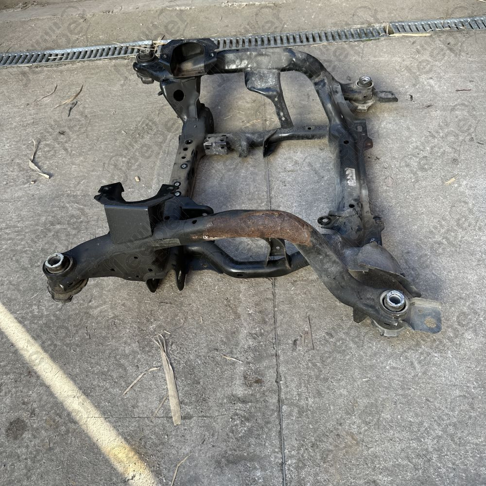 Occasion : Berceau moteur SRT8 pour Jeep Grand Cherokee WL, WK2 (2011-2013)