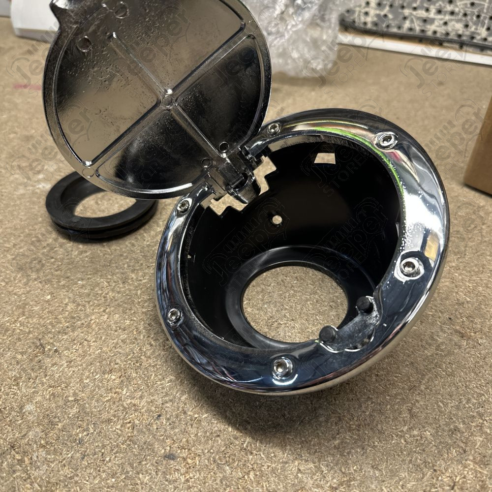 Occasion : Trappe à carburant chrome (défaut chrome) pour Jeep Wrangler JK (2007-2018)