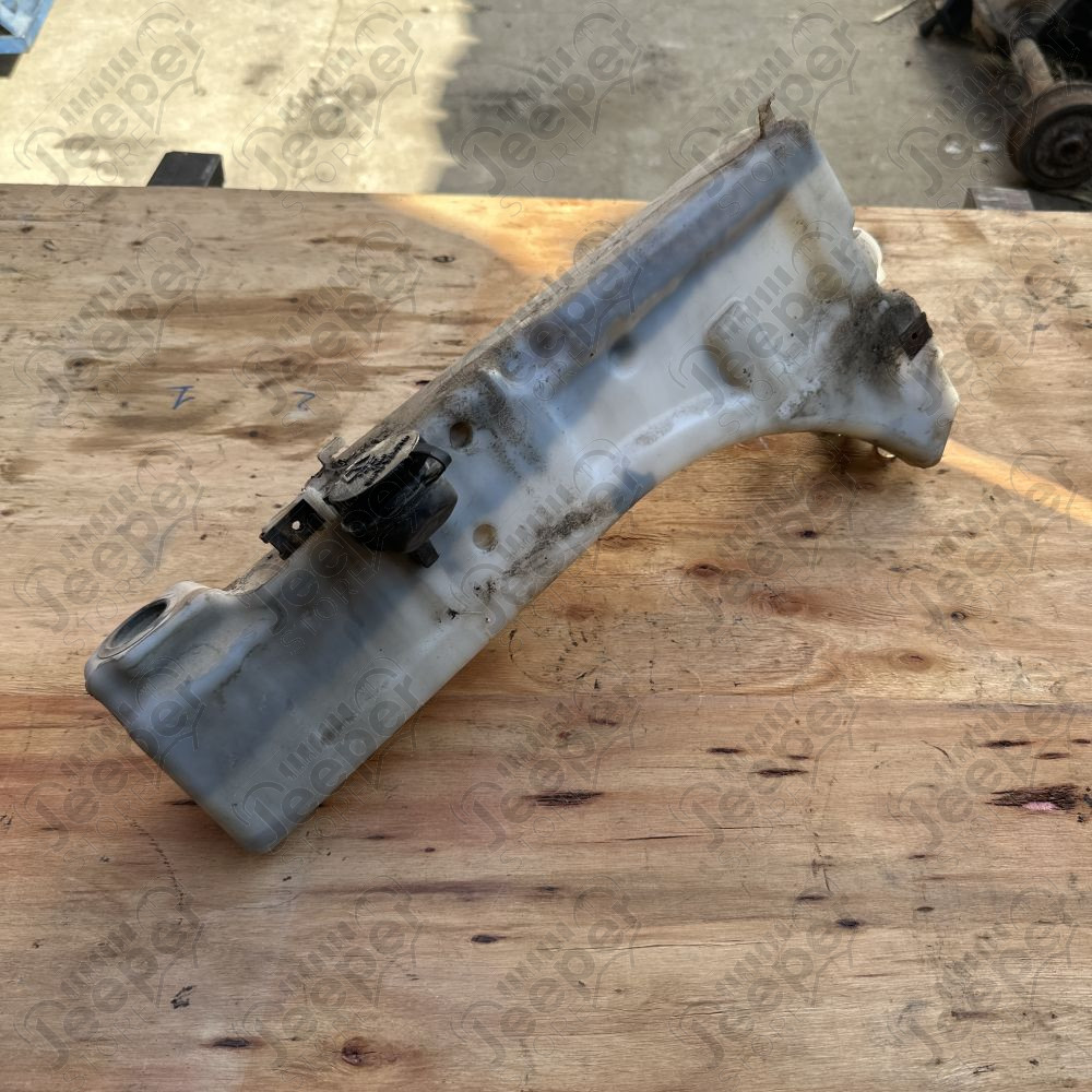 Occasion : Bocal lave glace pour Jeep Cherokee XJ (1995-1996)