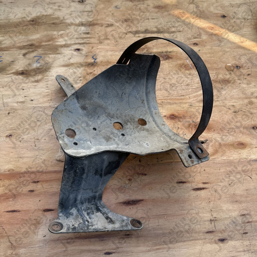 Occasion : Fixation Boîte à air en acier 2.5L TD pour Jeep Cherokee XJ (1993-1996)