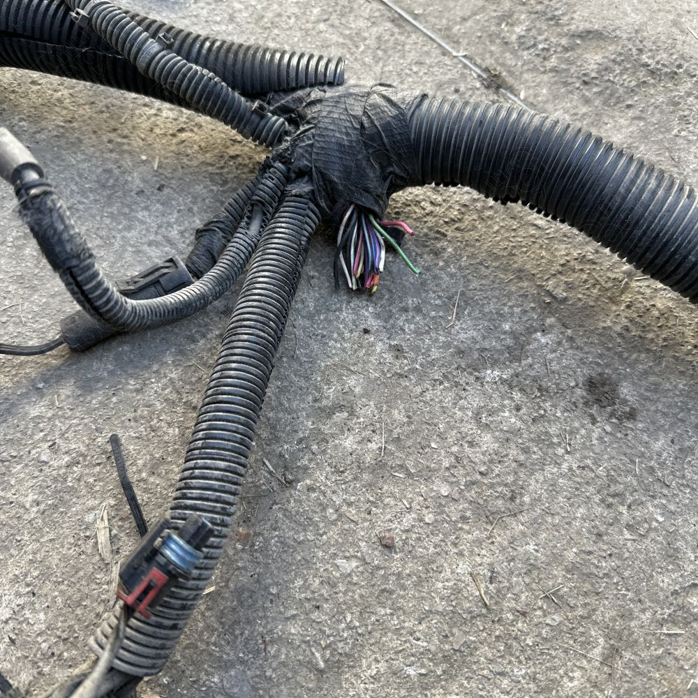 Occasion : Faisceaux électriques compartiment moteur 2.5L TD pour Jeep Cherokee XJ (1993-1996)