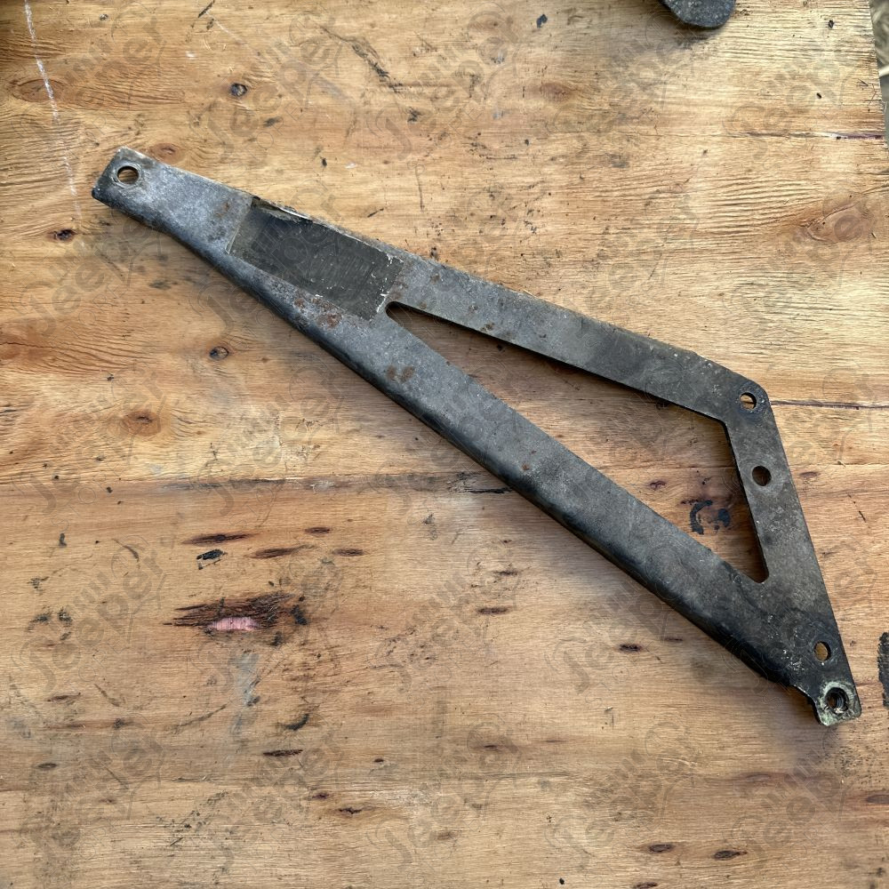Occasion : Patte de fixation triangulaire ??? pour Jeep Cherokee XJ (1984-2001)
