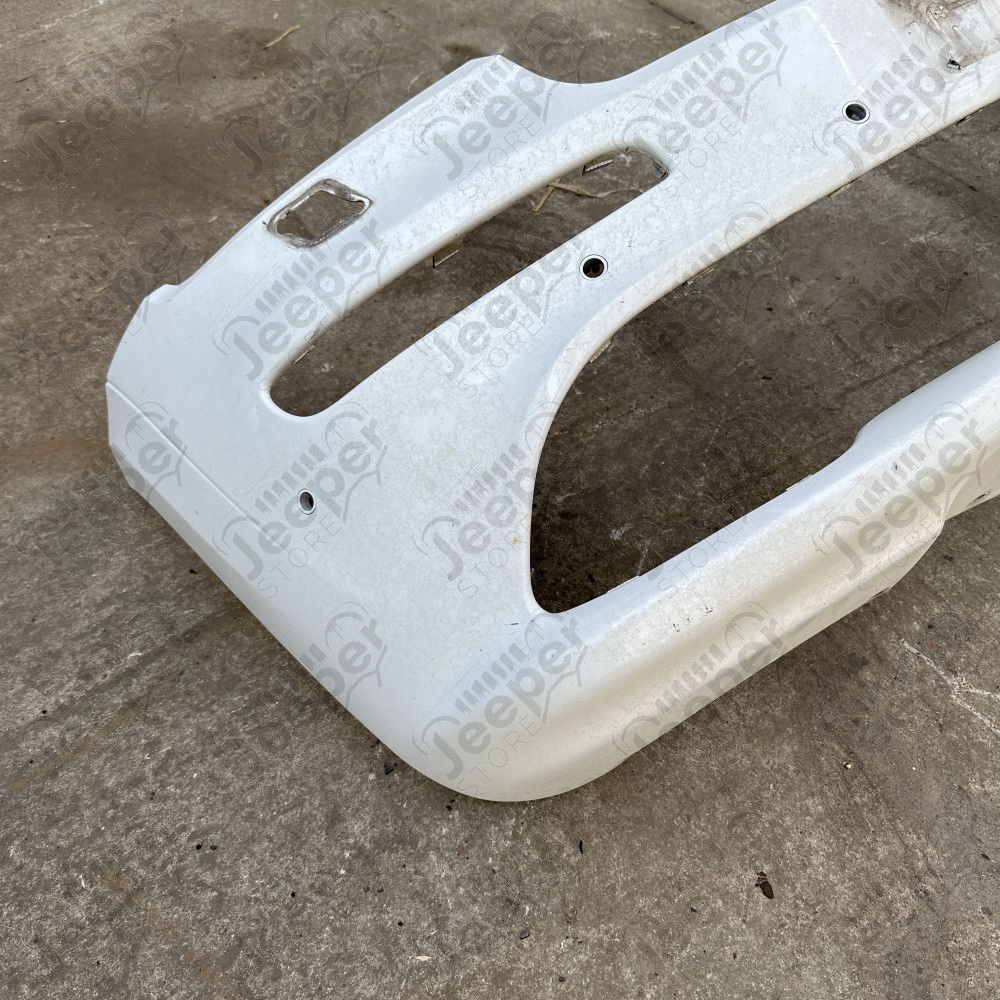 Occasion : Pare chocs avant blanc de SRT8 pour Jeep Grand Cherokee WL, WK2
