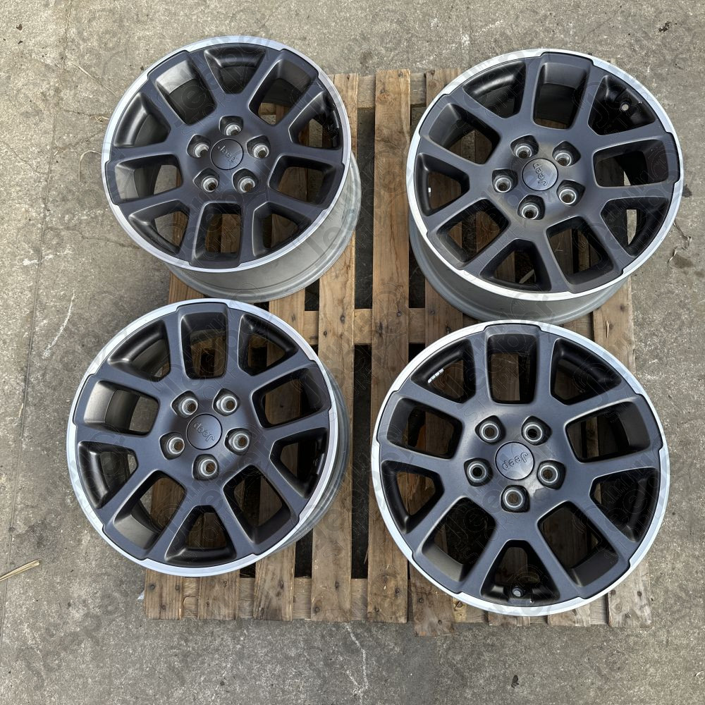 Occasion : Lot 4 jantes aluminium d’origine Jeep - 5x127 - 7.5x18 - ET: 44.45 pour JL, WL, WK2, JT (2011-)