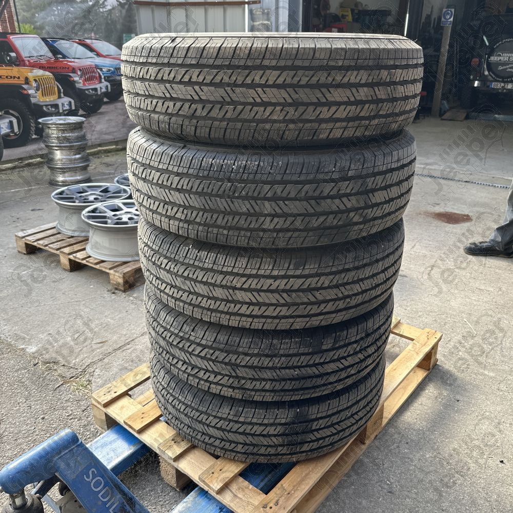 Occasion : Lot 5 pneus Bridgestone Dueler H/T 245/75R17 112T M+S (compatibilité : voir description)