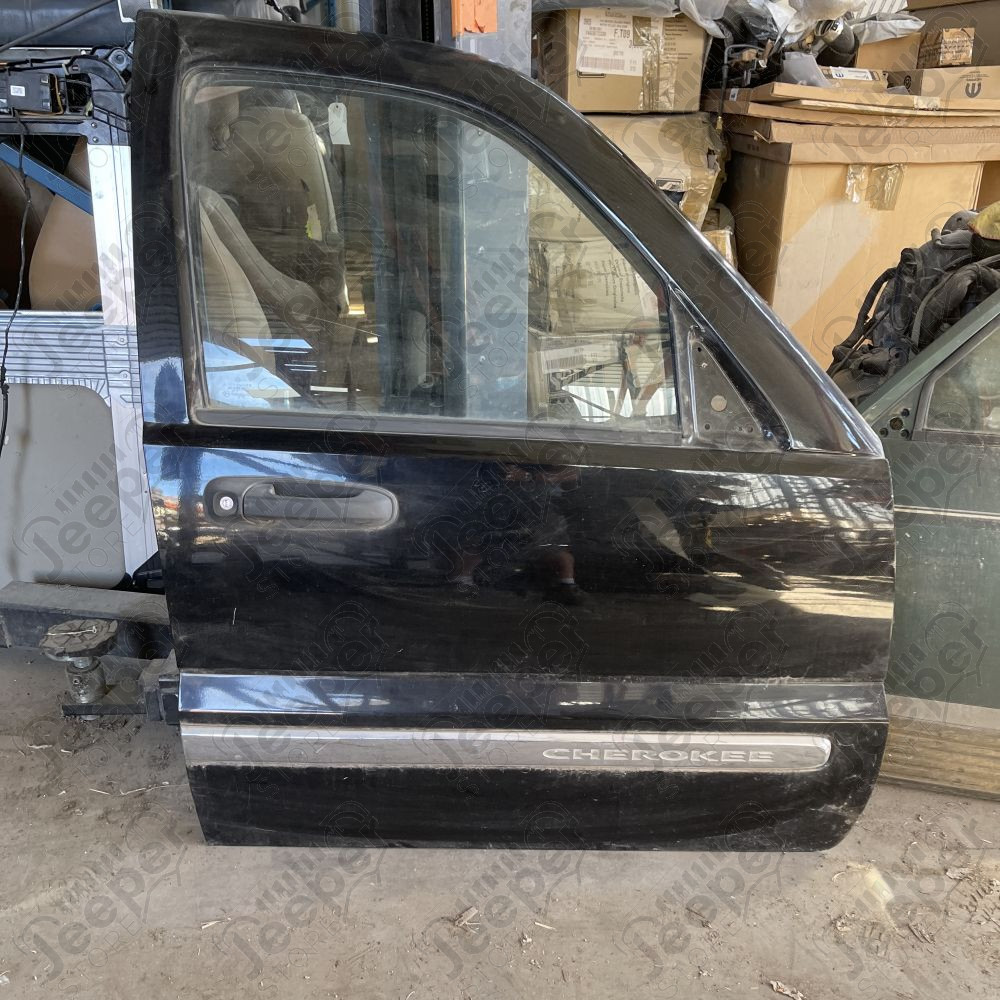 Occasion : Porte avant droite noir pour Jeep Cherokee Liberty KJ (2002-2007)