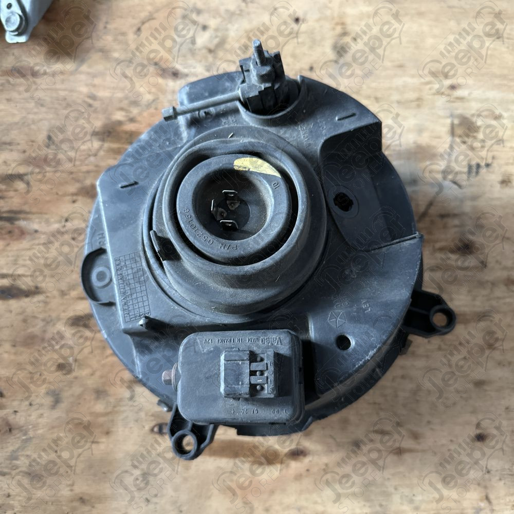 Occasion : Phare avant droit (conduite anglaise) pour Jeep Cherokee Liberty KJ (2002-2004)
