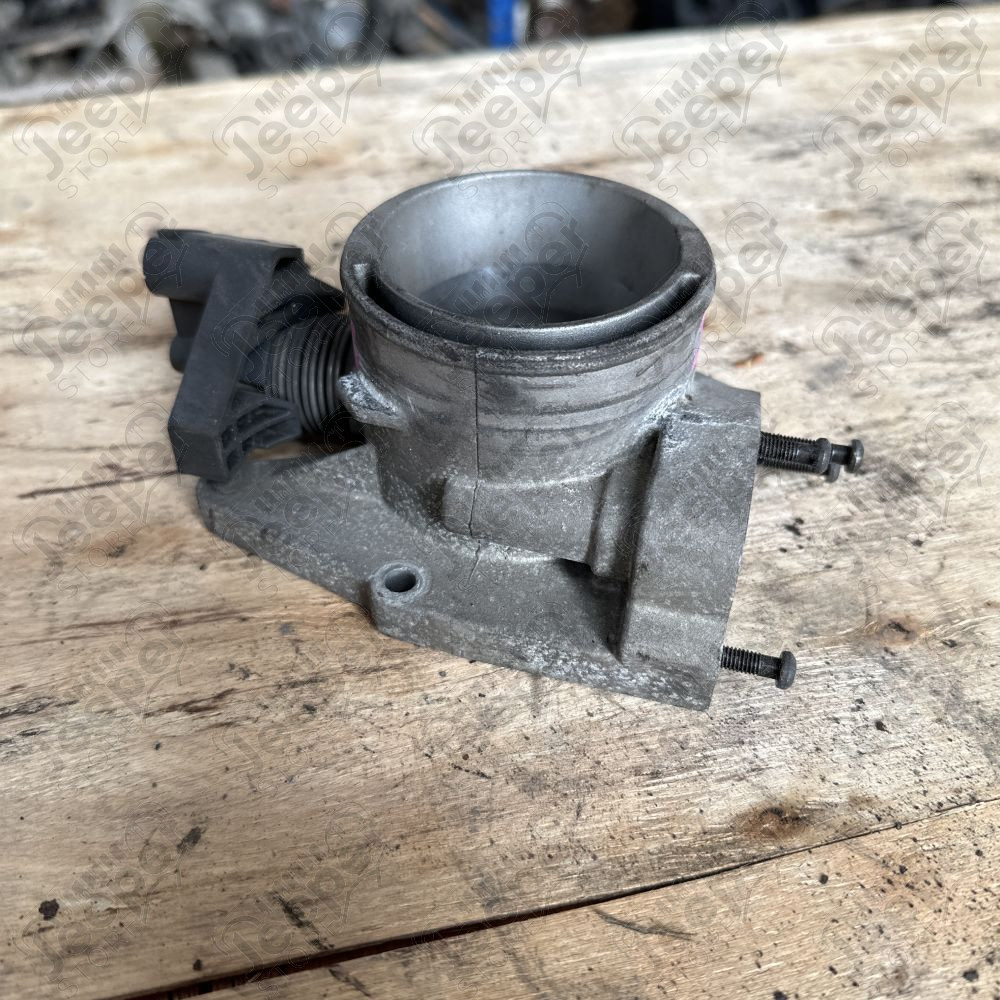 Occasion : Boîtier papillon 3.7L V6 avec boîte auto (conduite anglaise) pour Jeep Cherokee Liberty KJ (2002-2005)