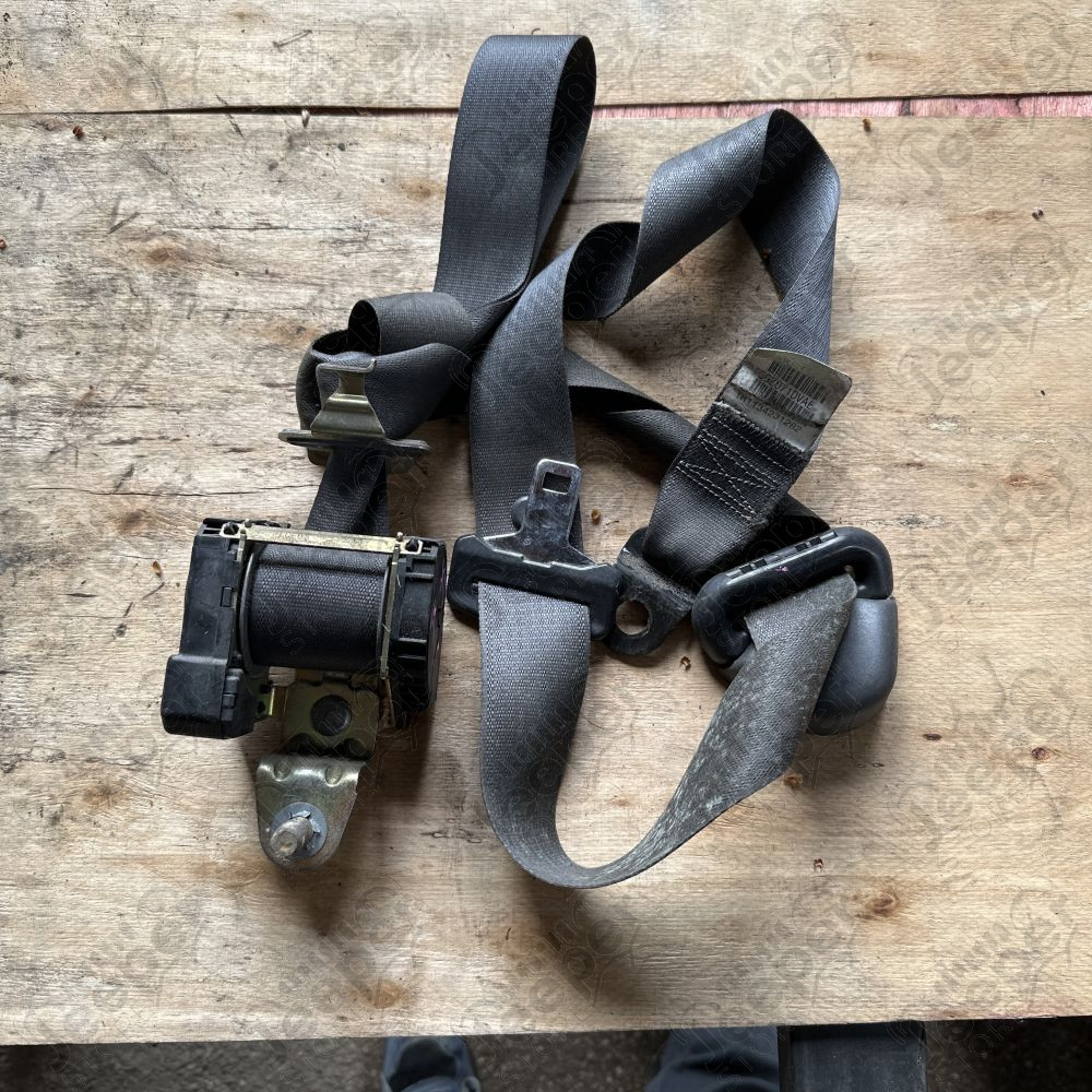 Occasion : Ceinture de sécurité avant gauche (conduite anglaise) pour Jeep Cherokee Liberty KJ (2002-2004)