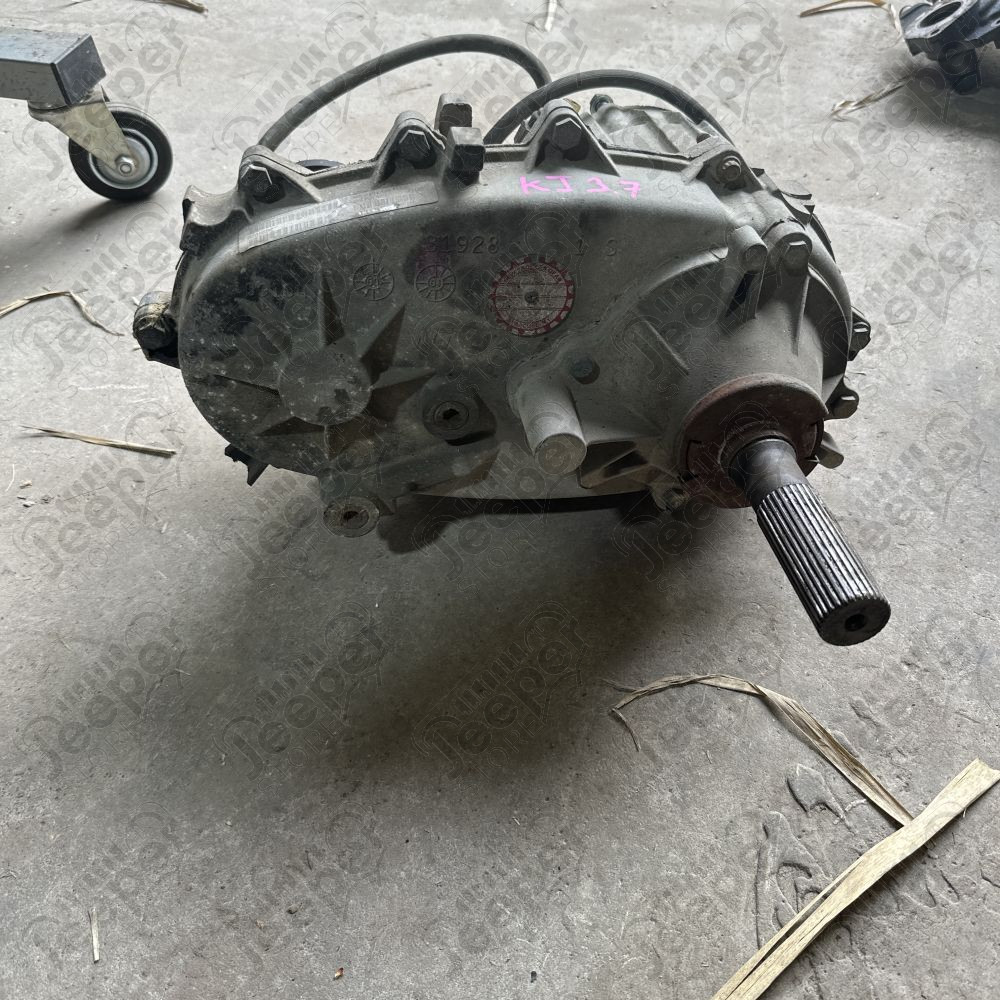 Occasion : Boîte de transfert NP242 - ratio : 2.72 - avec moteur 3.7L V6 pour Jeep Cherokee Liberty KJ (2002-2004)