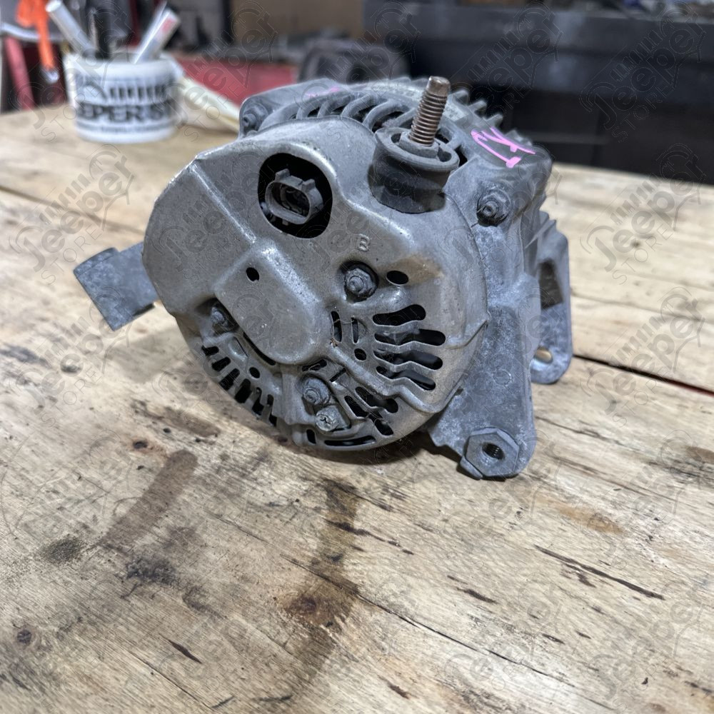 Occasion : Alternateur moteur pour 3.7L V6 pour Jeep Cherokee Liberty KJ (2002-2004)