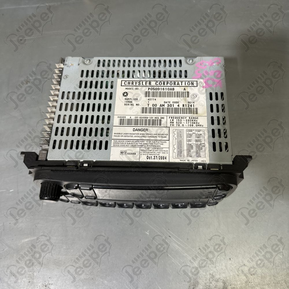 Occasion : Autoradio origine (sans code) pour Jeep Cherokee Liberty KJ (2002-2007)