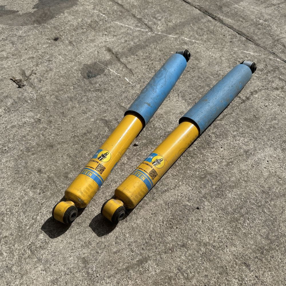 Occasion : Lot 2 amortisseurs arrière Bilstein hauteur origine à + 5cm pour Jeep Cherokee Liberty KJ (2002-2007)