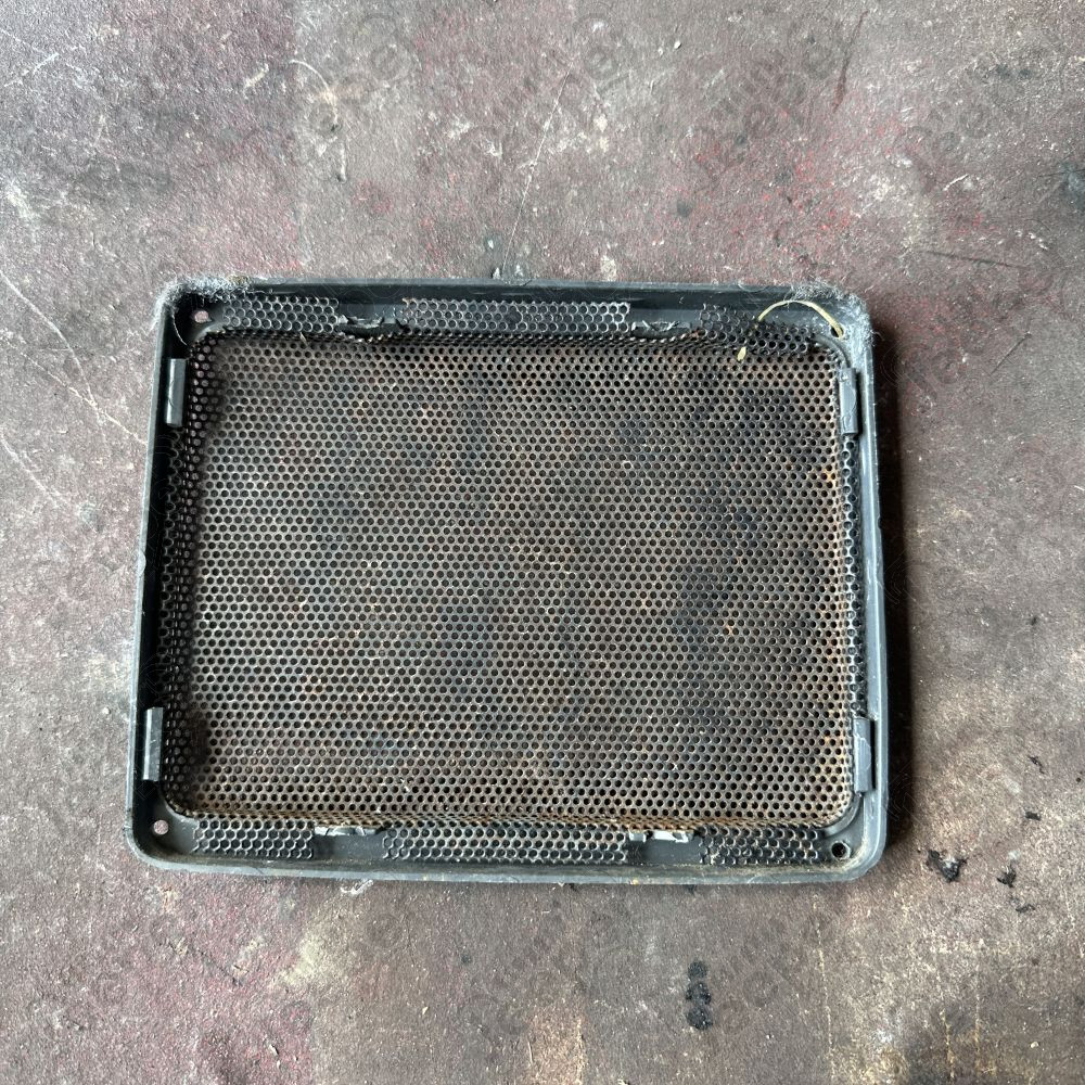 Occasion : Grille de haut parleur pour porte avant gauche ou droit pour Jeep Cherokee XJ (1984-1996)
