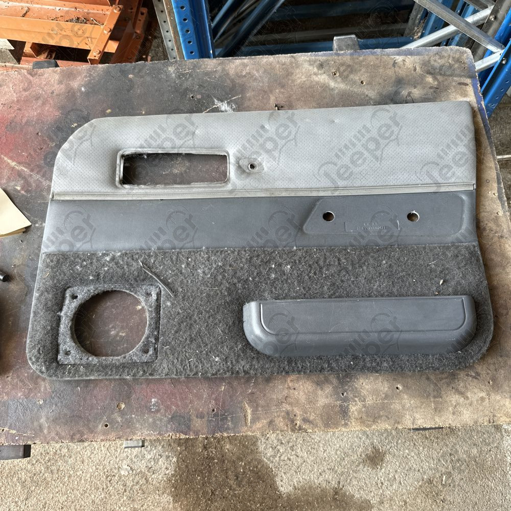 Occasion : Intérieur de porte avant droit couleur gris pour Jeep Cherokee XJ (1984-1996)