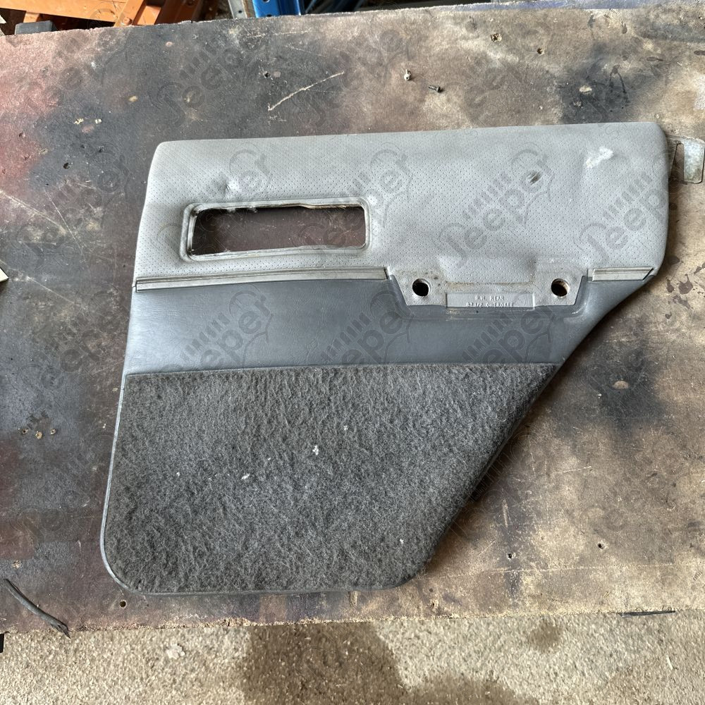 Occasion : Intérieur de porte arrière droit couleur gris pour Jeep Cherokee XJ (1984-1996)