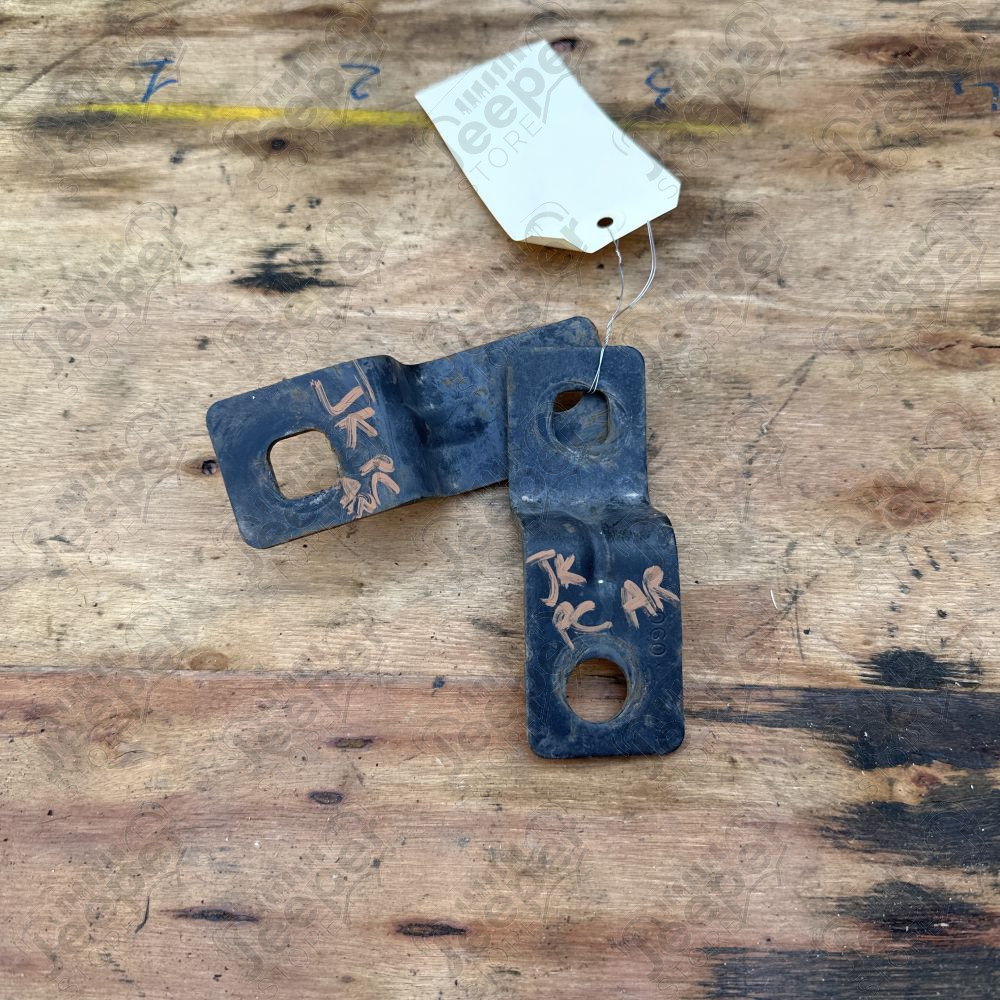 Occasion : Kit 2 de pattes fixations de pare chocs arrière origine pour Jeep Wrangler JK (2007-2018)