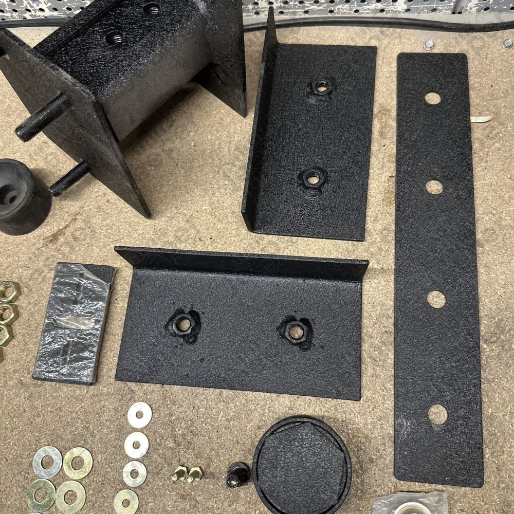 Occasion : Fixation et support de roue pour pare chocs arrière réf : 51-JS-3498 pour Jeep Wrangler JK pour Jeep Wrangler JK (2007-2018)