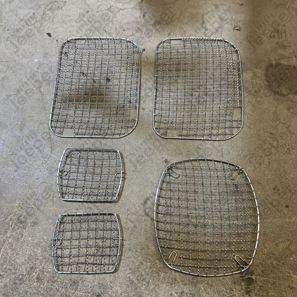 Occasion : Kit de 5 grilles de protection phares et feux (manque 1 feu) pour Jeep Wrangler YJ (1987-1995)