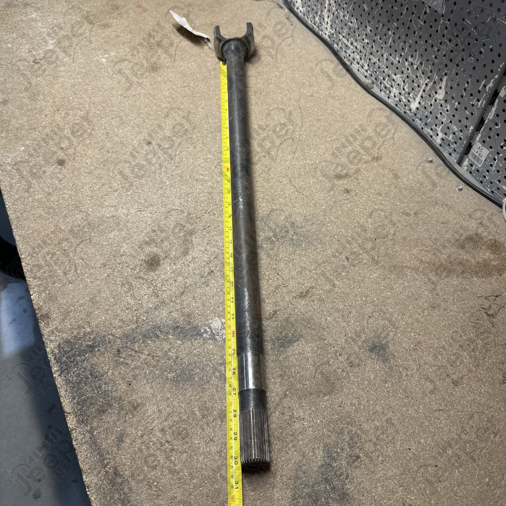 Occasion : Demi arbre de roue avant droit nu, 30 cannelures, diamètre croisillons 30mm, Jeep ??? (compatibilité : voir description)