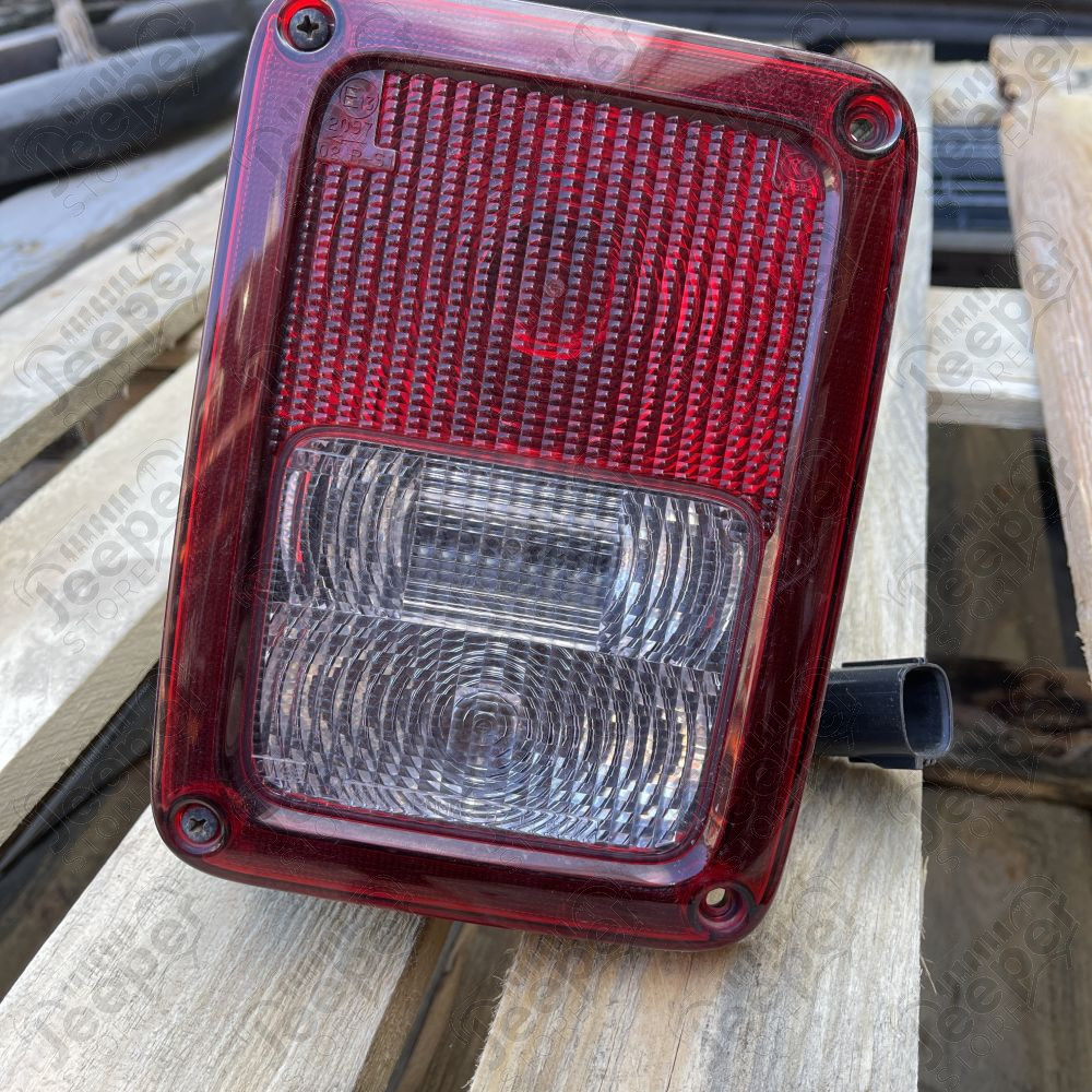 Occasion : Feux arrière gauche version Europe pour Jeep Wrangler JK (2007-2018)