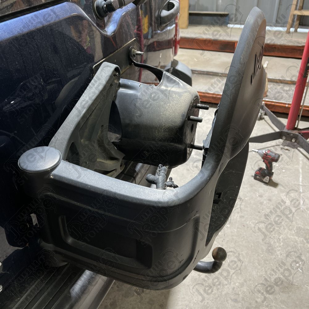 Occasion : Cache de roue de secours d’origine pivotant pour Jeep Cherokee Liberty KJ (2002-2007)