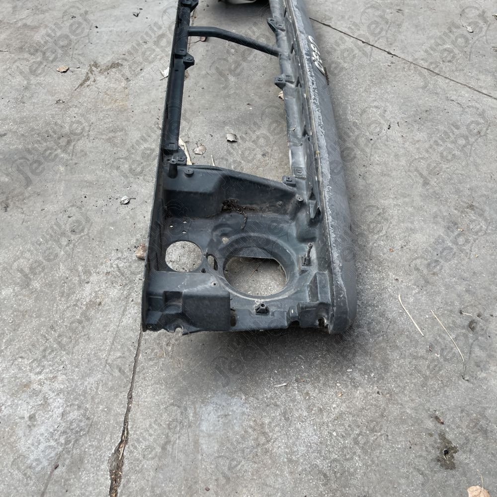 Occasion : Face avant pour Jeep Cherokee XJ (1984-1990)