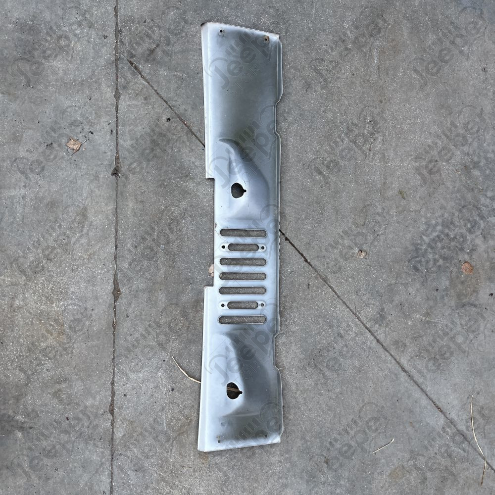 Occasion : Grille de bas de baie de pare brise pour Jeep Wrangler TJ (1996-2002)