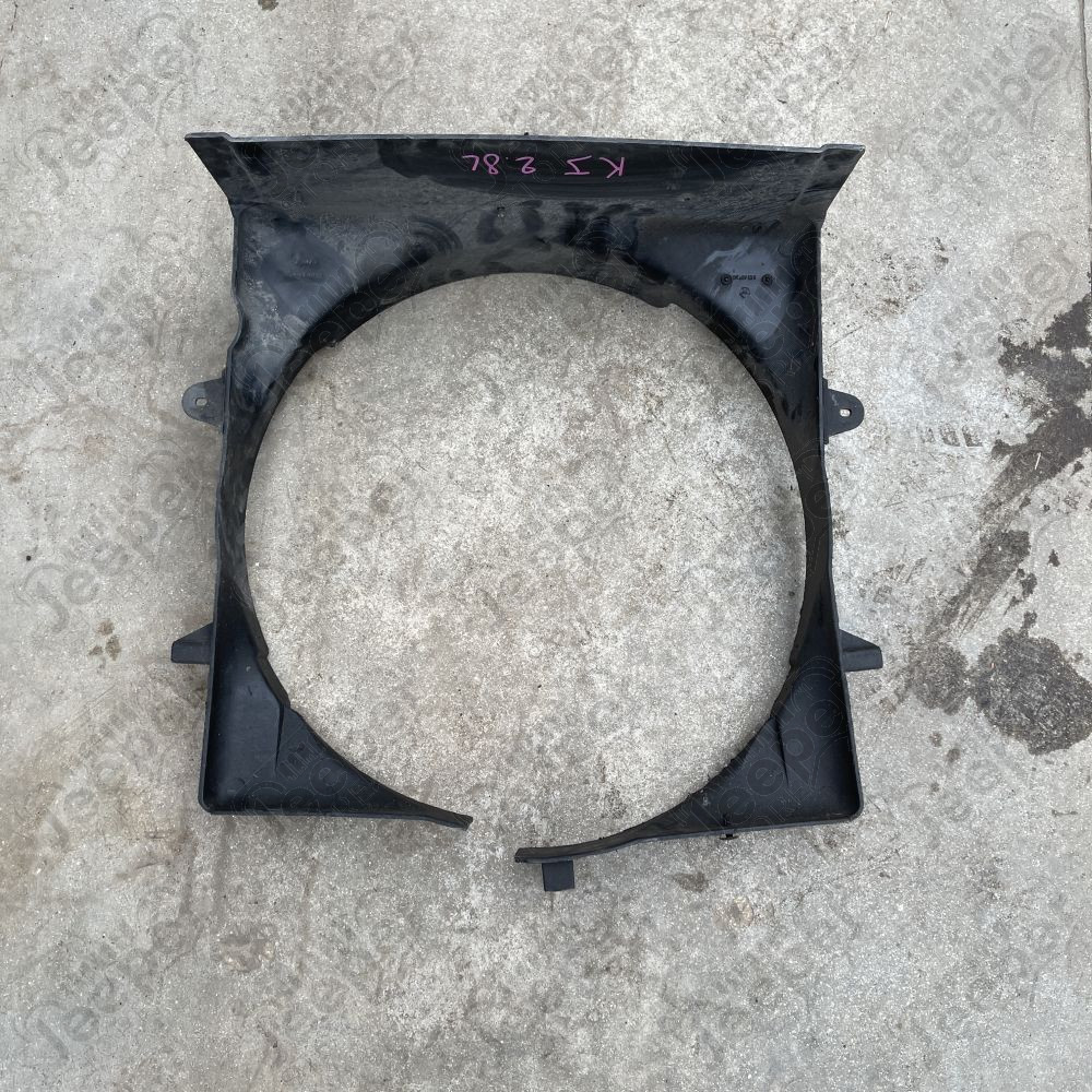 Occasion : Buse d’air pour radiateur moteur 2.8L CRD pour Jeep Cherokee Liberty KJ (2005-2007)