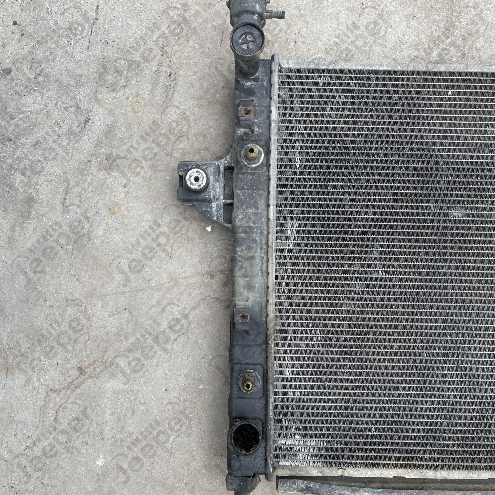 Occasion : Radiateur moteur ??? pour Jeep Grand Cherokee WJ, WG