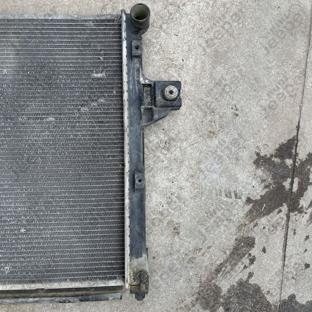 Occasion : Radiateur moteur ??? pour Jeep Grand Cherokee WJ, WG