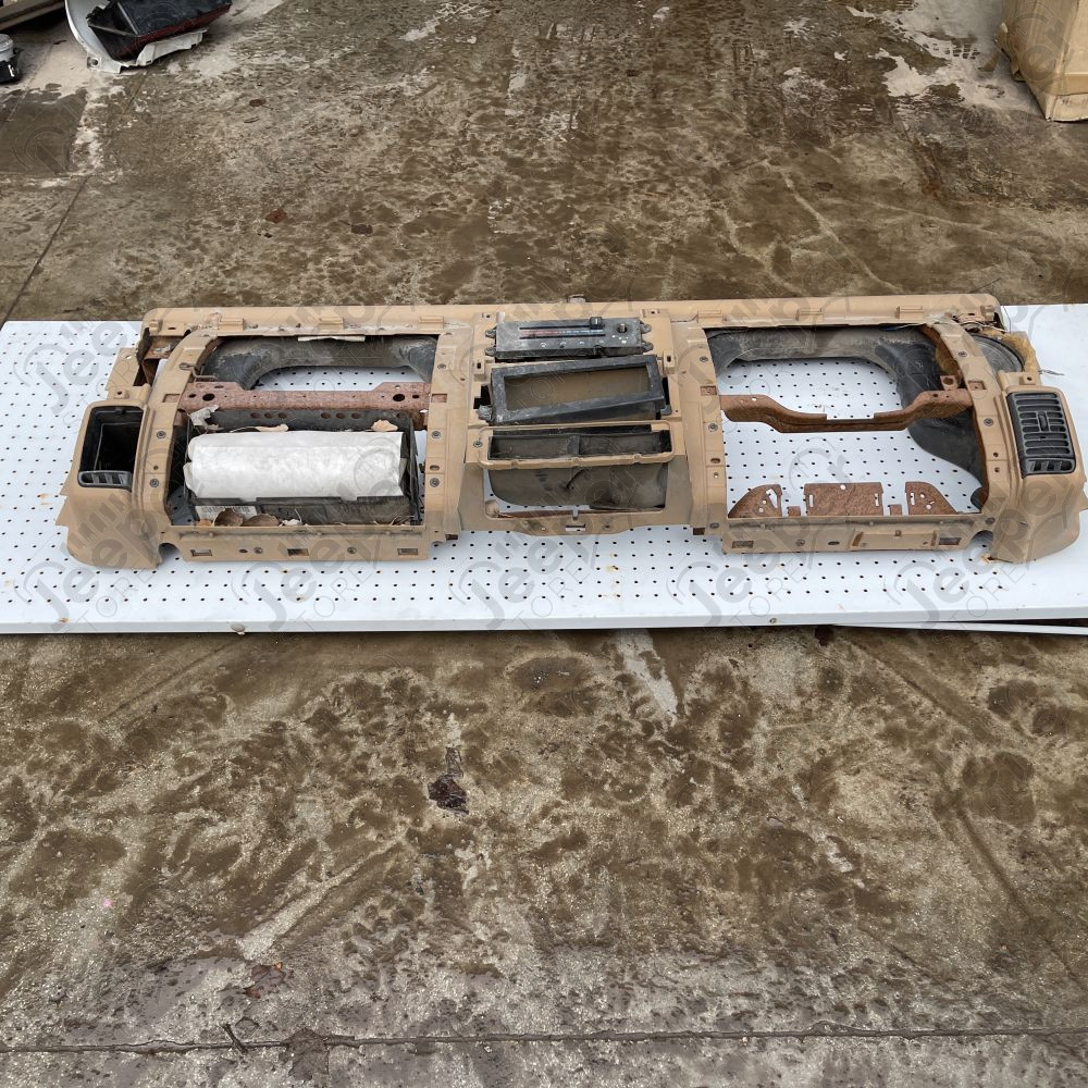 Occasion : Tableau de bord beige pour Jeep Wrangler TJ (1996-2002)