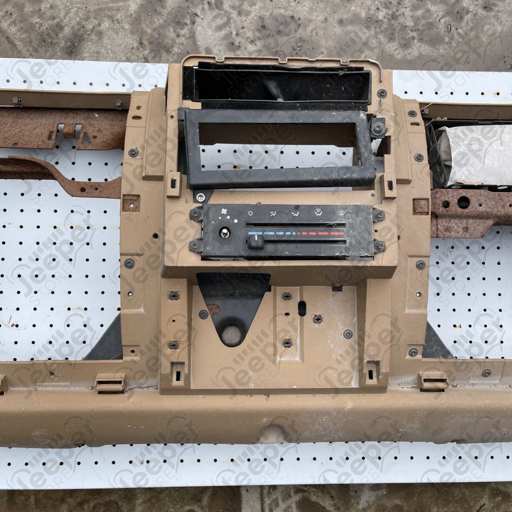 Occasion : Tableau de bord beige pour Jeep Wrangler TJ (1996-2002)