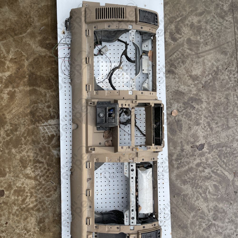 Occasion : Tableau de bord beige pour Jeep Wrangler TJ (1996-2002)
