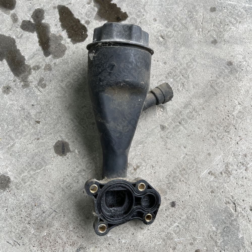 Occasion : Conduit remplissage d’huile moteur avec bouchon 4.7L V8 pour Jeep Grand Cherokee WJ, WG (1999-2001)