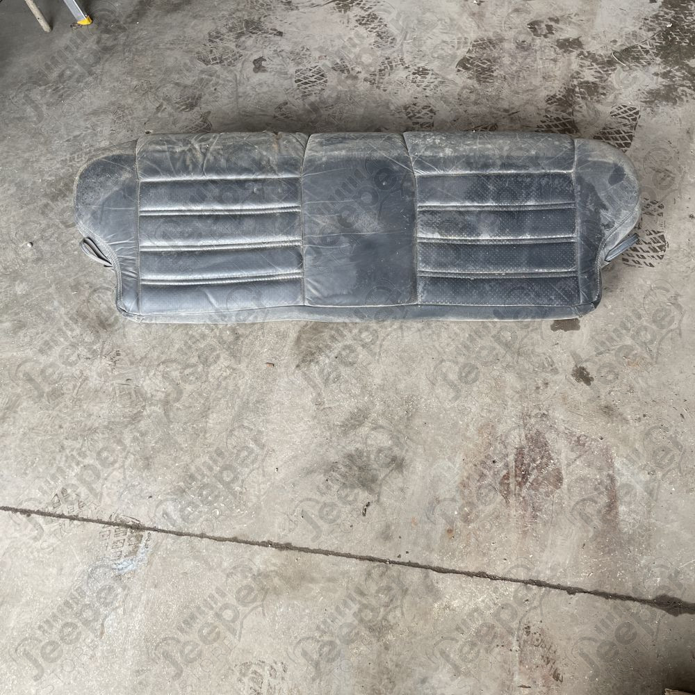 Occasion : 1/2 banquette assise cuir gris pour Jeep Cherokee XJ (1984-1996)